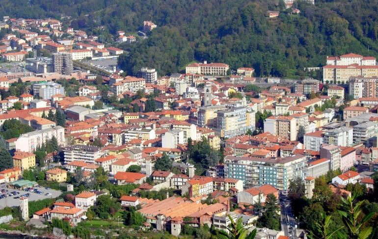 Panorama_di_Borgosesia.jpg